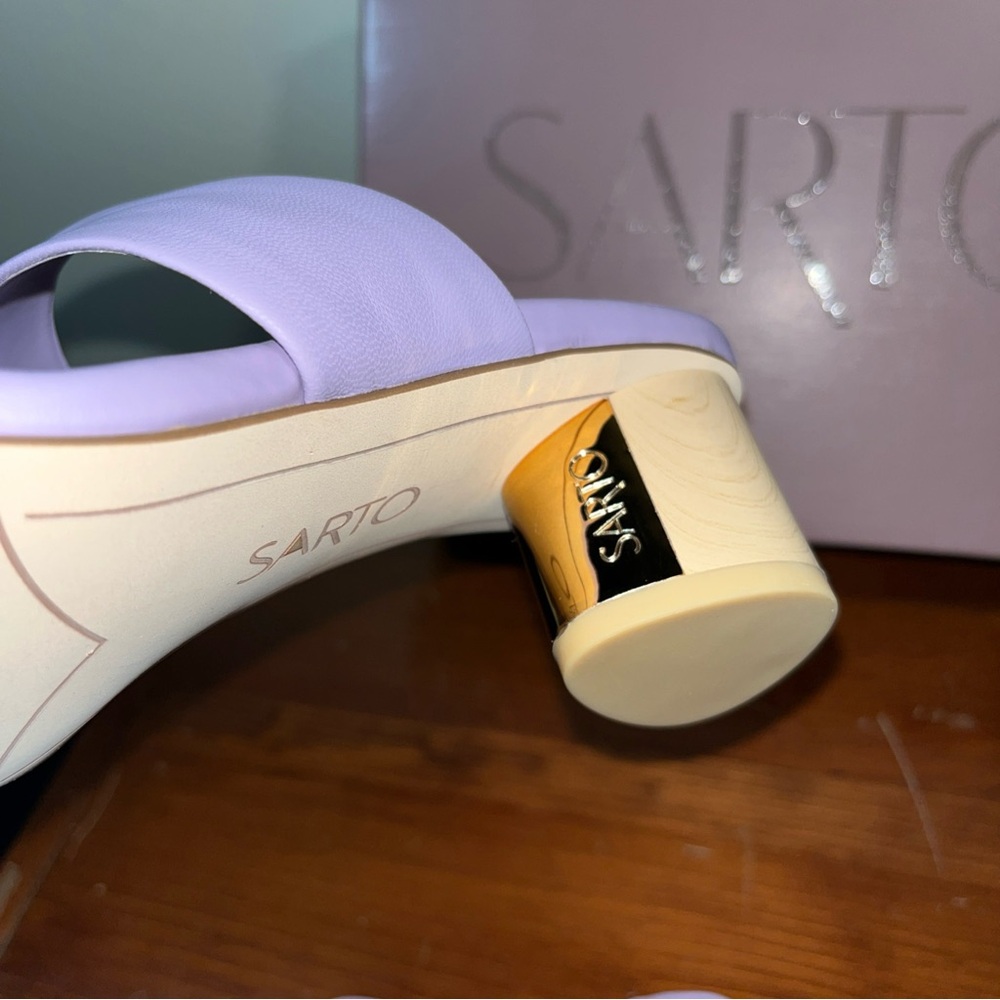 Women's Franco Sarto Soft Leather Lavender Sandals - Picture 5 of 8